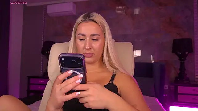 LiaBrazzerr - Naked