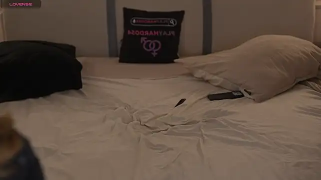 Zlata_Sky - show pussy