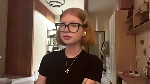 ShantaySteeves - Blow a tiny kiss 💋