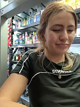 Andrea_19blonde
