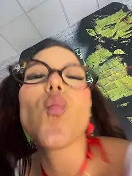 CherrySmirkXXX - MAKE ME RIDE U HUN! 🔥💦
