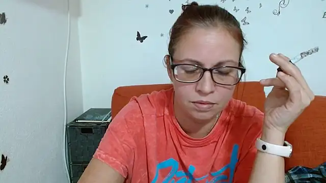 LadyHellene - bubble shower show ;)