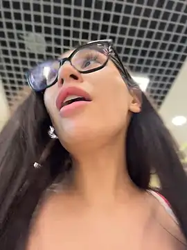 Aria51 - spread lil pussy in public mall💦