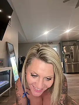Inkedhottie - panties off 3 mins