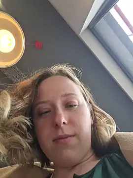 Public_Katrisha - 1 finger in my pussy