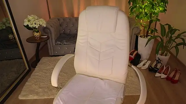 Victoria_Korff - caress my pussy with vibrations
