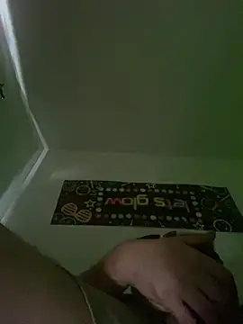 GusanoDelicioso's Live XXX Chat