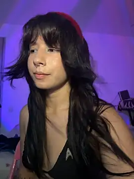 Babyvavi - pussy and ass close up