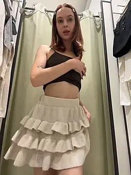 Outdorable - RSKY Open boobs under ShopCam📹