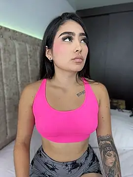 EmiilyEvans_ - bounce and spit tits