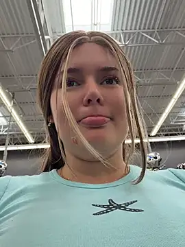 BARBIEsexyCOUPLE - Blowjob outside 😈🔥