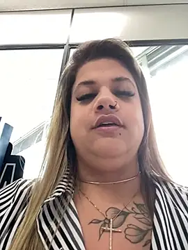 Kahreal - FUDER BUCETA NO ESCRITORIO