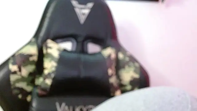 Miss_evoleth2 - mouth wet