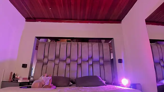 NikkySmiith - open as