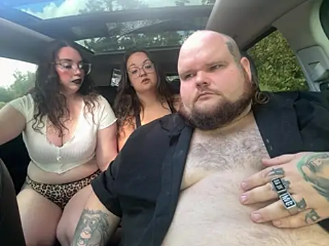 ANNIEandHUNNIE - SQUIRT SHOW