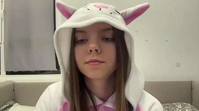 LisaPorse - show belly + cute wink