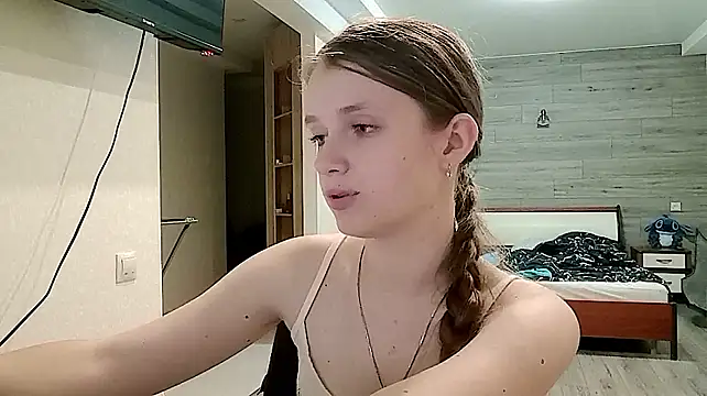 CecilleSollors - Boobie tease