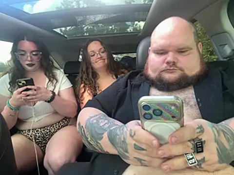 ANNIEandHUNNIE - SQUIRT SHOW
