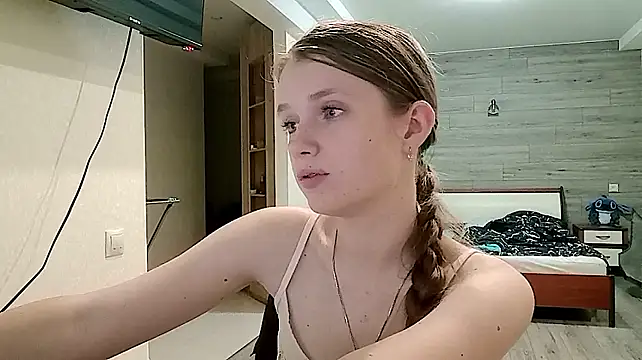 CecilleSollors - Boobie tease