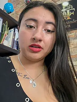 _Sarah-Office1 - Make my SQUIRT 💦💦
