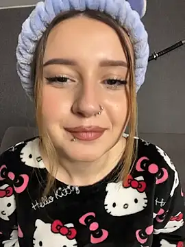 KiraSakura - SHOW ASS