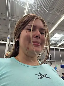 BARBIEsexyCOUPLE - Blowjob outside 😈🔥
