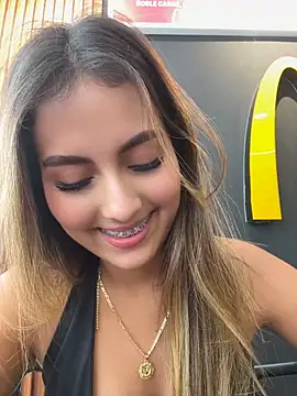 Valeria-escobar - FUCK ME WITH DILDO UNDERTABLE + CUM💦🔥