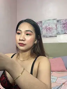 DiaraXiao - PLAYING BOOBS AND NIPPLES 👅