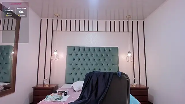 MadissonLow - Do you want to make my pussy vibrate?