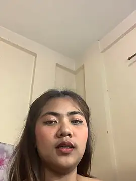 YaraSmith - fuck my dildo until I cum😜💦