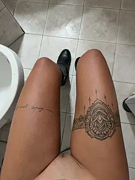 Thegirlofthemirror - Doggy e culo aperto