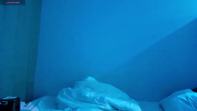 LucyMuur - 3 finger in pussy