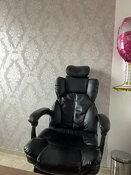 Isabella_varella- - Russian handjob with a dildo😈