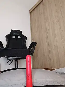 Lia_Hurley - Squirt in your Face