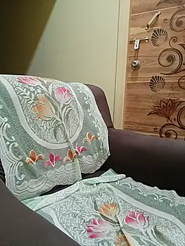 Nehaa702213