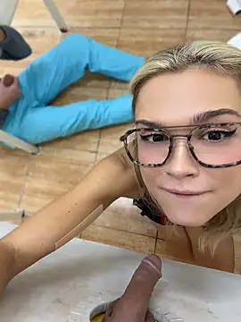 Nicoleevien - Skirt up! Tease you😏LT=Video🎁