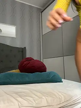 _adelle - Dildo play +ctrl toy for last tipper