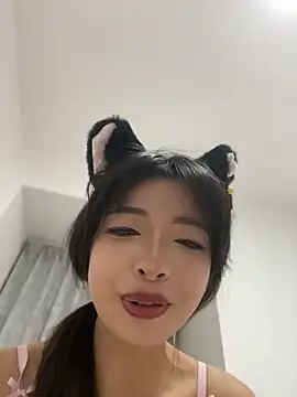 Lisa-mm - 大厅全裸大暴露