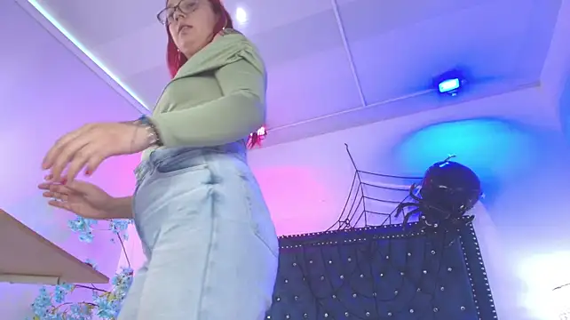 Amelie_adams - Plug anal 🍑🔥😈