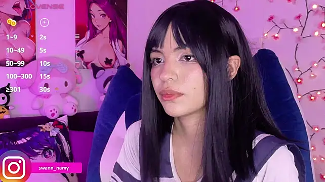 Swannamy - Domi clit with cum all over