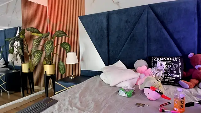 Olivia_Collinns1 - show tits 🔥😈