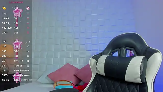 iris_torrez_