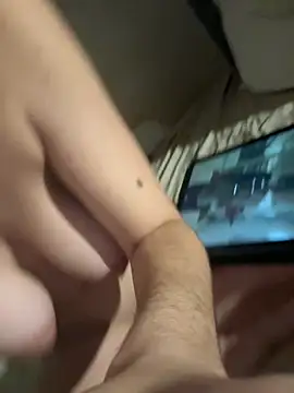 Louise3434 - Twerk + zoom anus