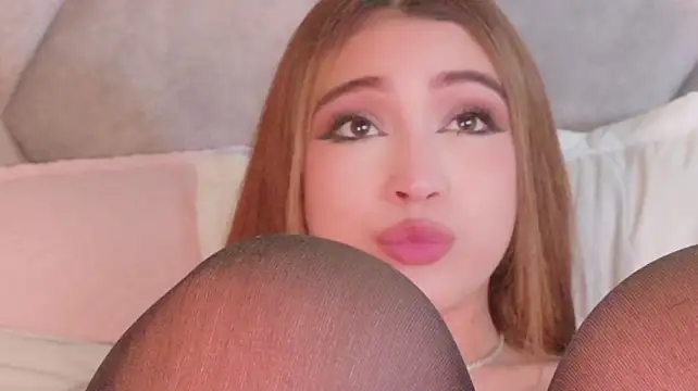 CassieCarters - Pinch my Yummy Boobs🔥