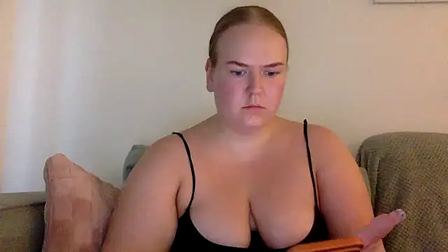 Gracelovesxx - tittys out 3 min