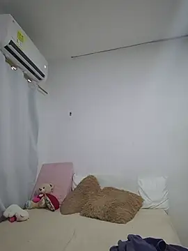 Foxylisaflores - Your ass drives me crazy, Isa.