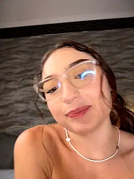 Mia_Luxor - TITTIES OUT + OILY TITS💦