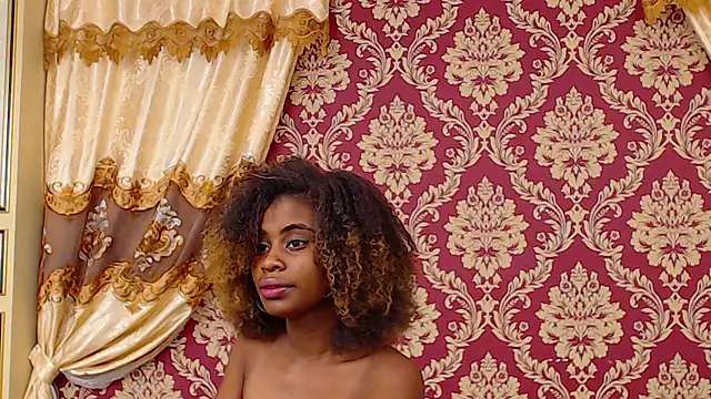 AmaraaEvans - show boobs 😈