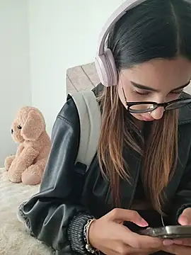 Victoria_Nixxx - FUCK MY PUSSY LUSH AND SQUIRT