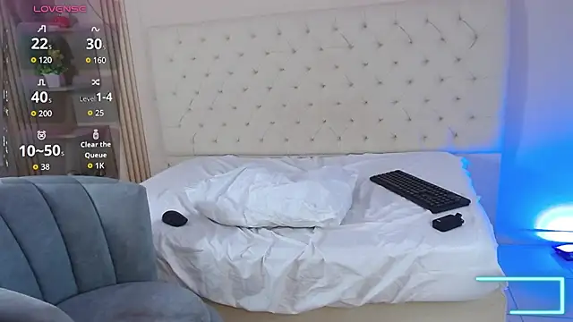 Alexa___11 - play pussy and ass with fingers